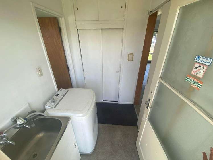 2/6 Ron Keat Drive Papakura_6