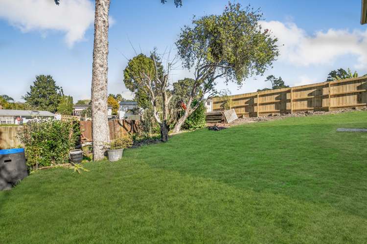 2/51 Royal View Road Te Atatu South_9