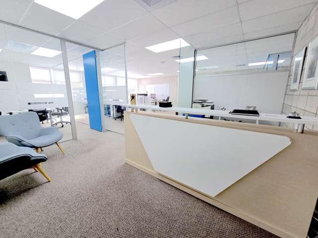 4a/12 Tamariki Avenue Orewa_2