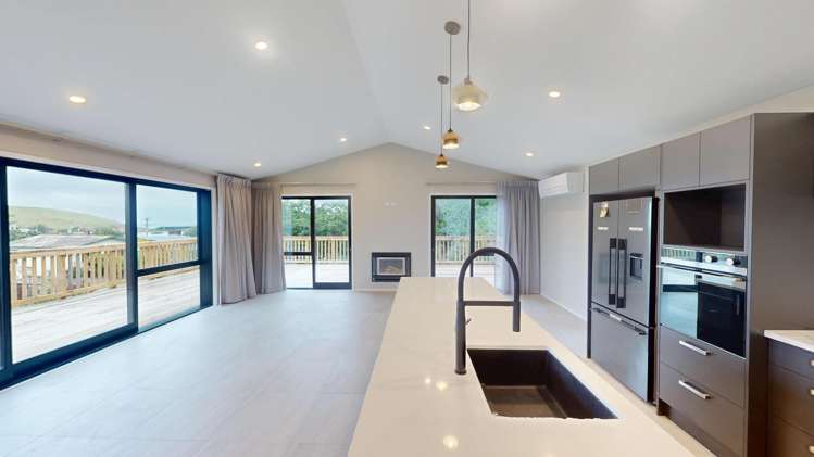 41 Mowhanau Drive 11473_5