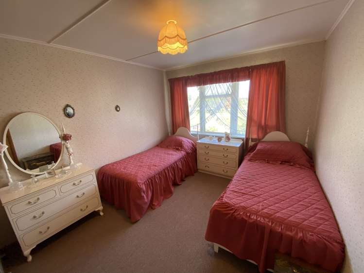 11 Knowles Crescent Ranfurly_13