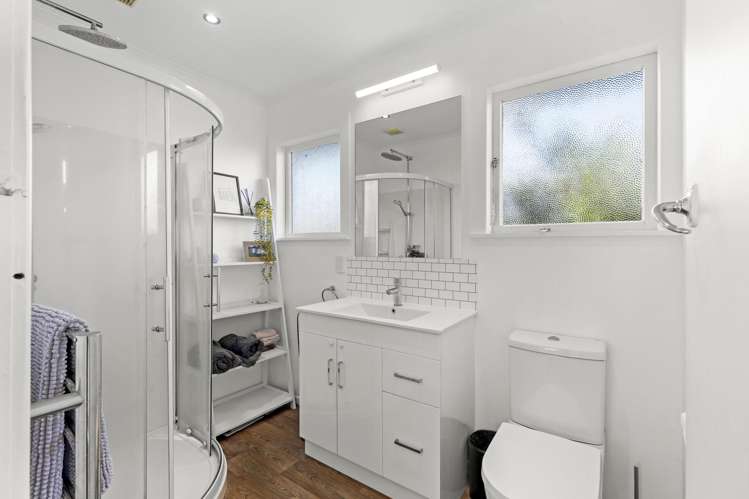 1 Battersea Place Roslyn_20