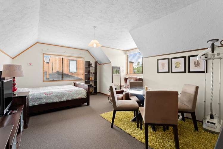35 Fitzherbert Avenue West Harbour_17