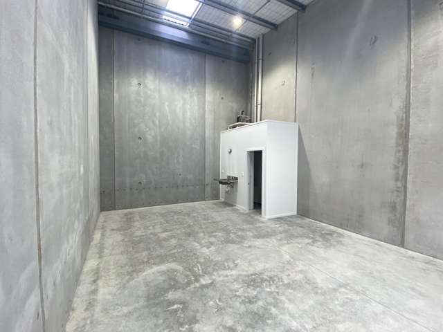 4/3 George Daniels Drive Trentham_2