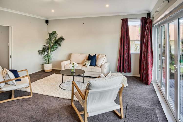 14 Mana Esplanade Paremata_6