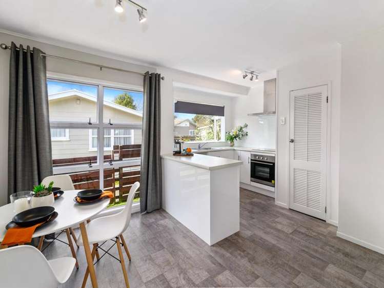 8 Beryl Place Pukehangi_4