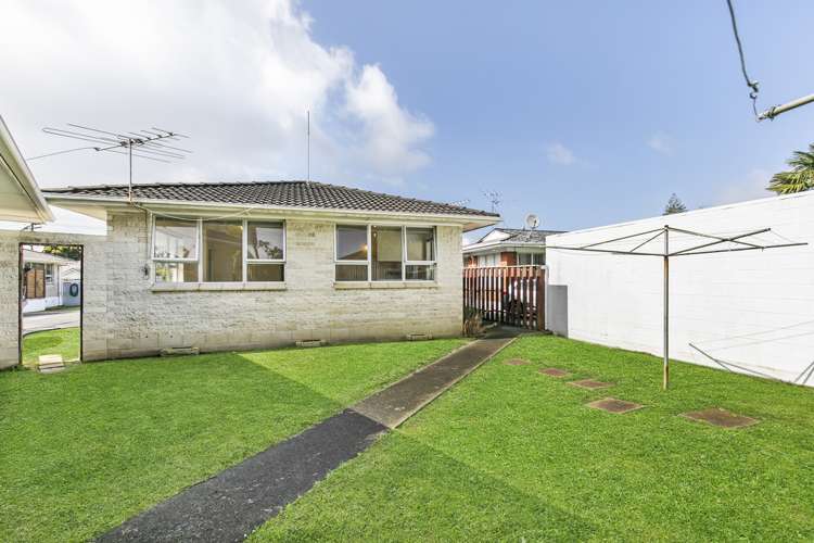 2/25 Riverview Road Panmure_10