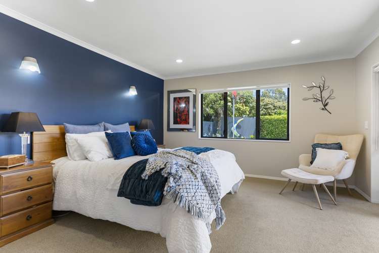 10 Fallsbrook Lane Mangere Bridge_11