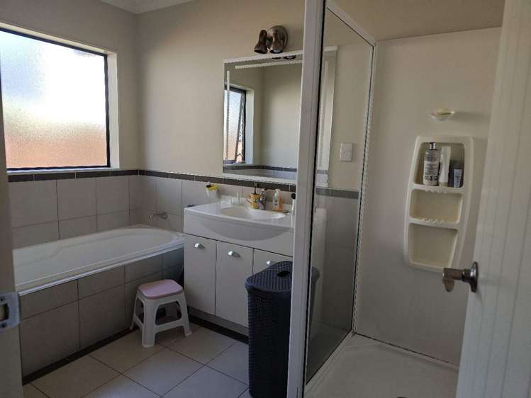 8 Alvre Place Flat Bush_8