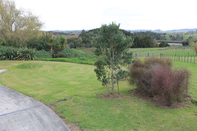 79 Jumna Road Maungaturoto_9