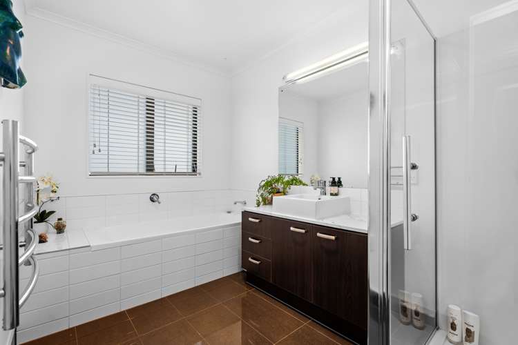 8 Stace Hopper Drive One Tree Point_14