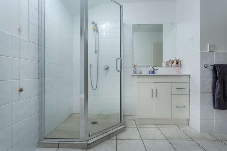 25 Langana Avenue Browns Bay_13