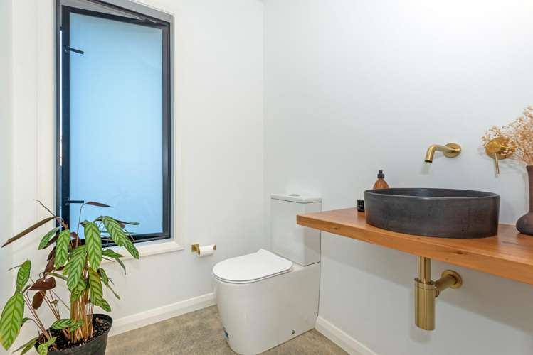 137 Potae Avenue Lytton West_18