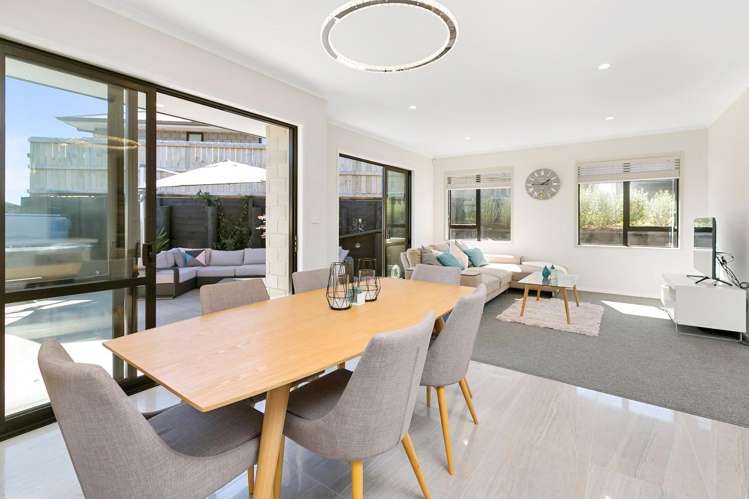 201 Ballintoy Park Drive Welcome Bay_7