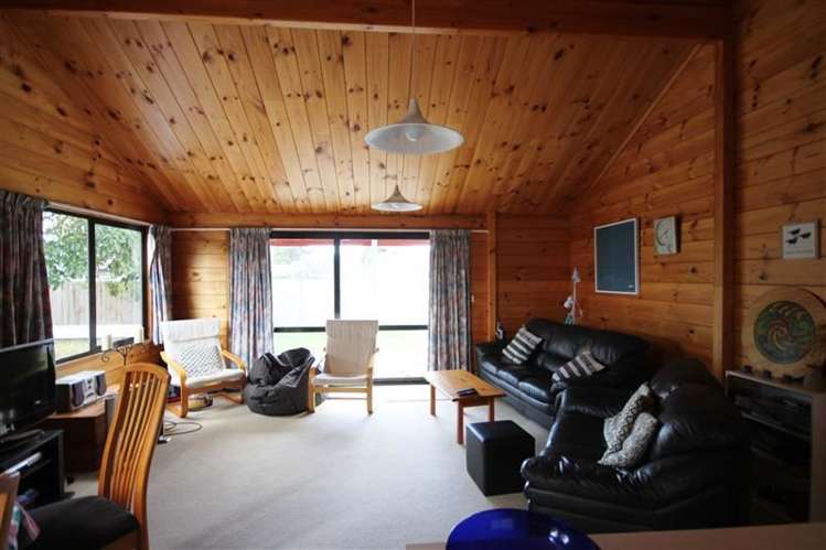 16 Glen Vnus Pauanui_9