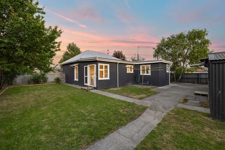 58 Wildberry Street Woolston_13