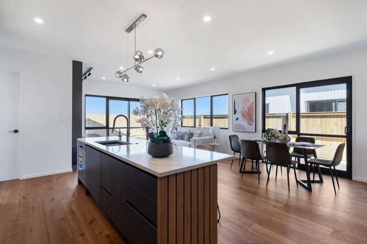 62 Malahide Drive Flat Bush_6