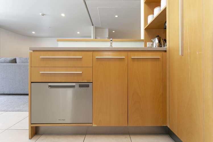 7/2 Lowell Place Waipahihi_20