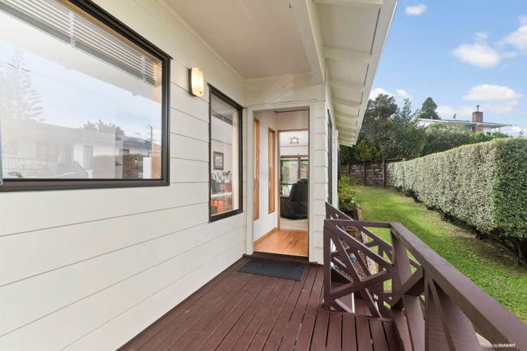 43 Chivalry Road Glenfield_11