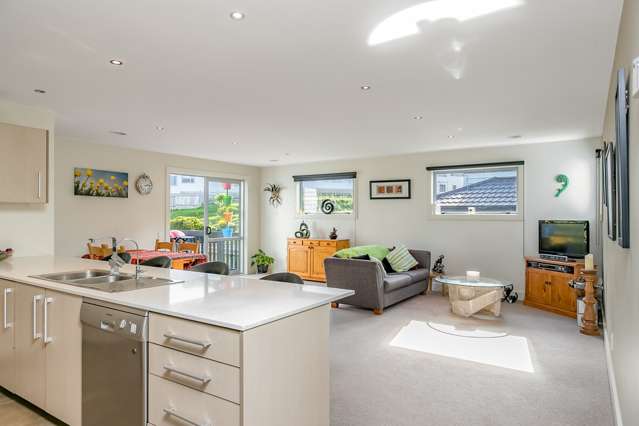 130 Kirton Drive Riverstone Terraces_4