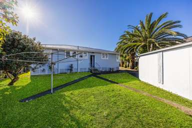 21 Farnborough Crescent_2