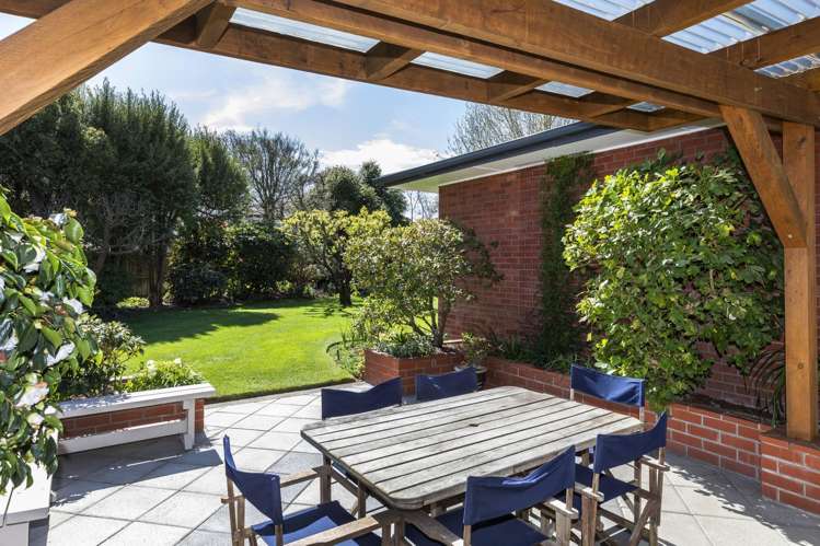 53 Waitikiri Drive Parklands_11