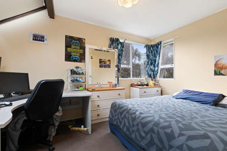 2/5 Karapiti Place Glen Eden_14