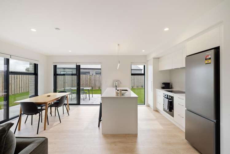 11-17 Greig Crescent - Lifestyle Villas Amberley_1