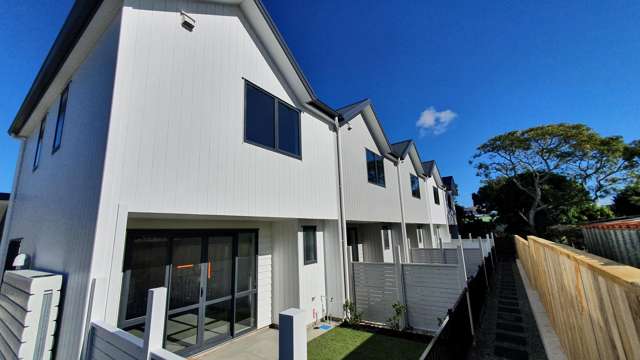 Lovely 2 bedroom townhouse
