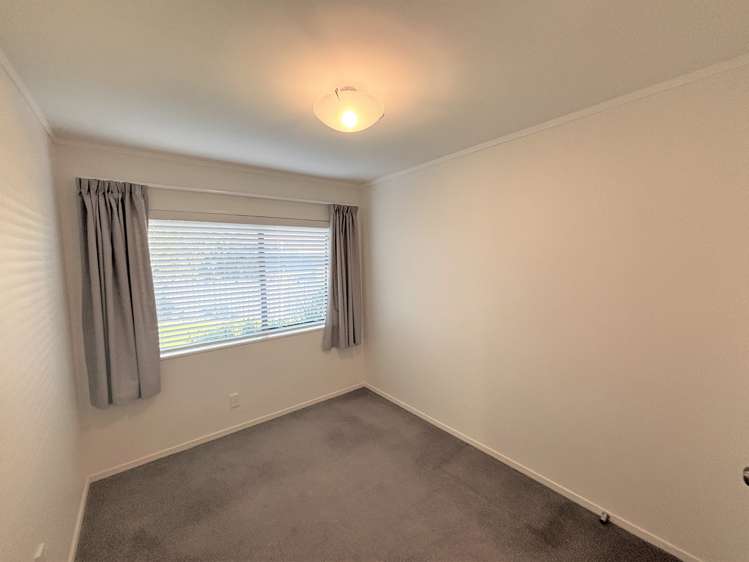 2/79 Mirrabooka Avenue Botany Downs_12
