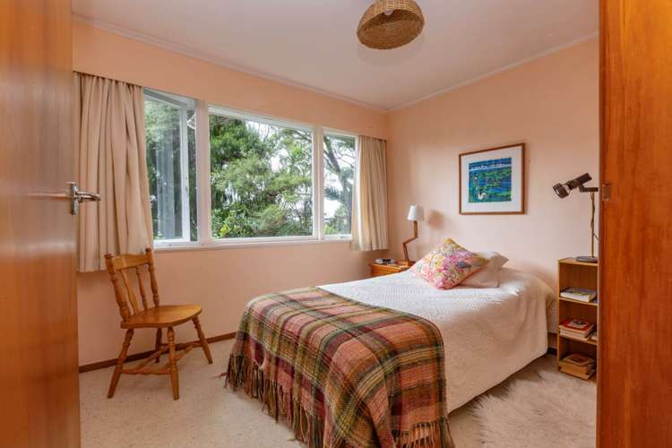 320 Forest Hill Road Waiatarua_14