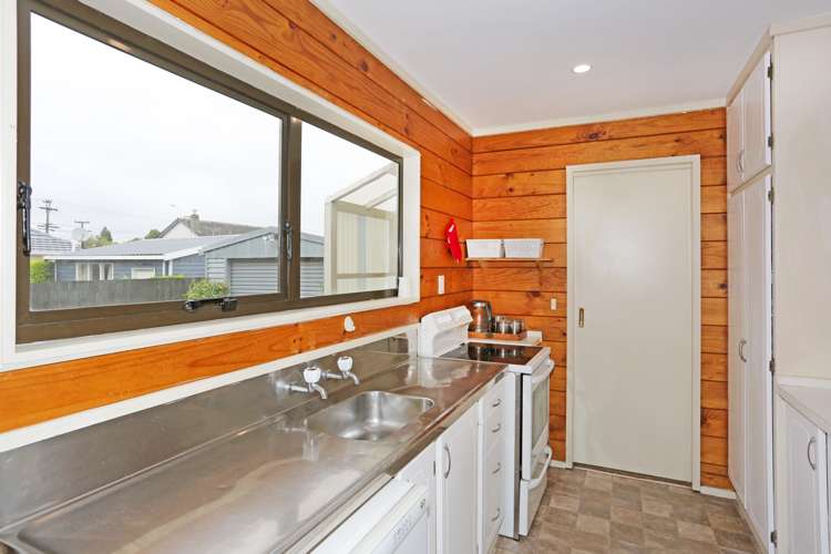 2/134 Clevedon Road Papakura_5