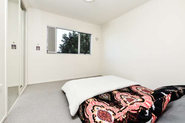 1 Rene Way Huntington_10