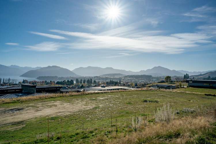 2 Petalite Lane Wanaka_14