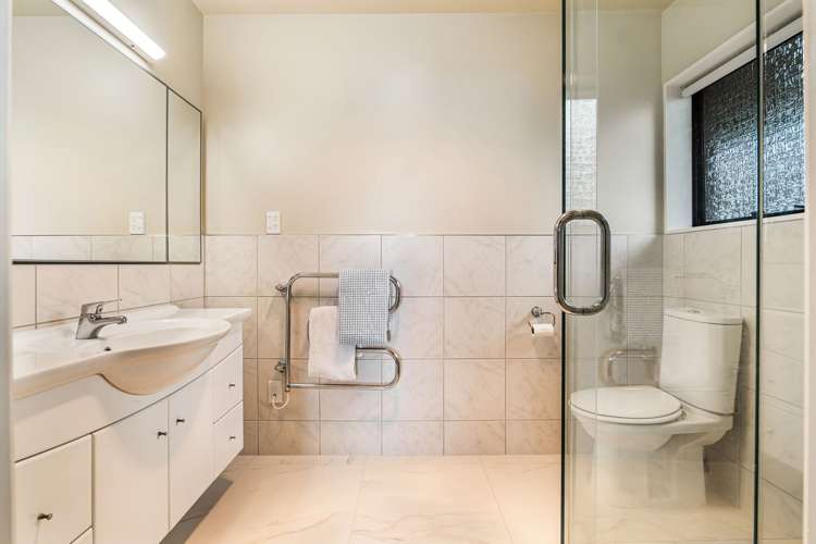 146 Pacific Parade Army Bay_16