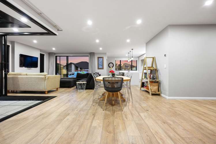 2 Helen June Avenue Flagstaff_13