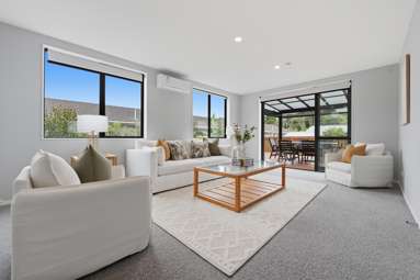 121A Abbotts Way_3