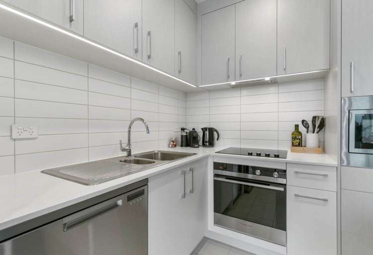 209/8 Waikumete Road_0