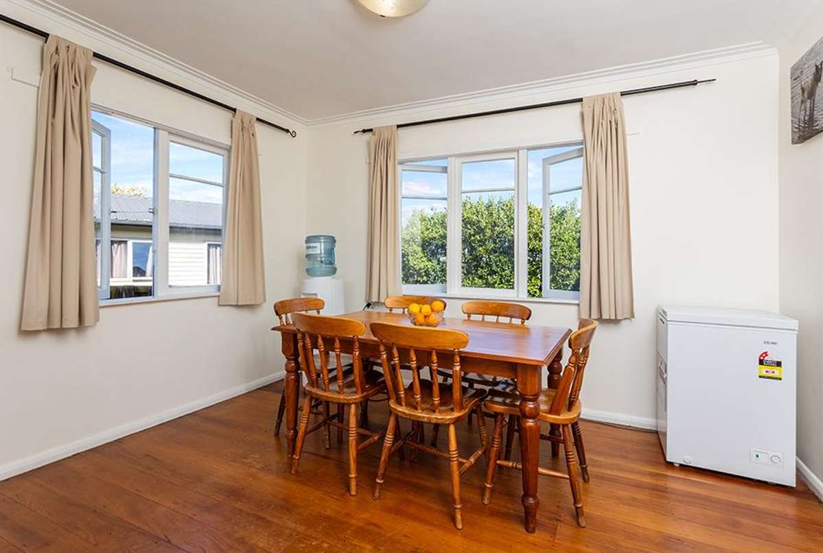 25/25A Gibson Road_3