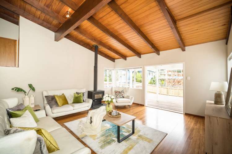 1 Lyons Avenue Murrays Bay_2