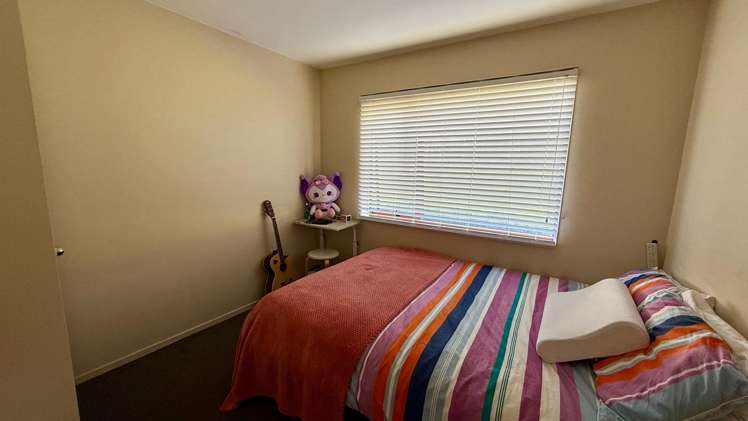 16a Roick Parade Glen Eden_7