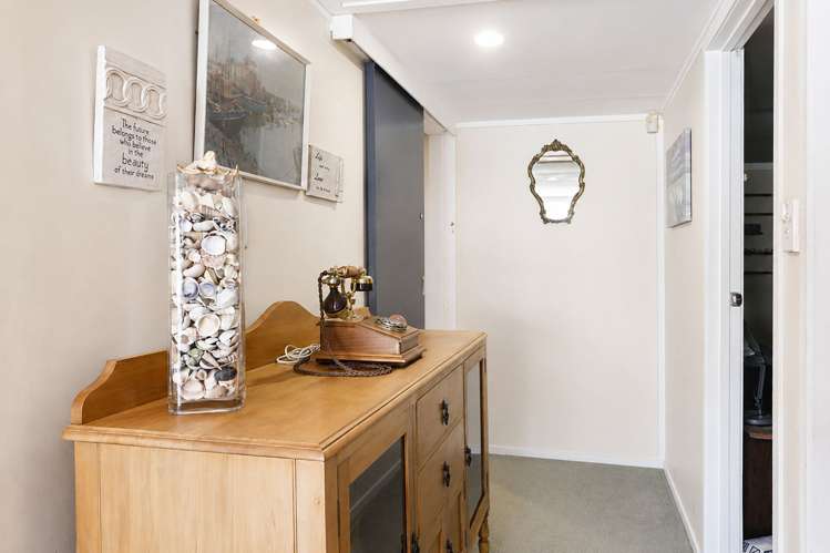 96B Grand Vue Road Kawaha Point_15
