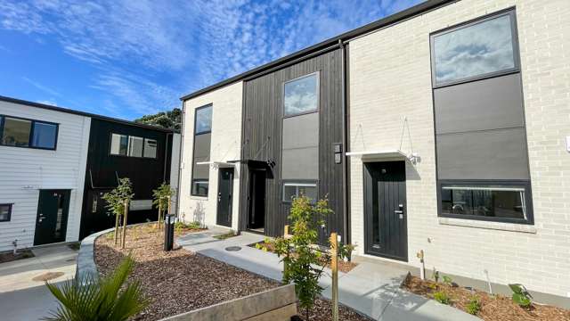 10 Whanui Place Māngere Bridge_2