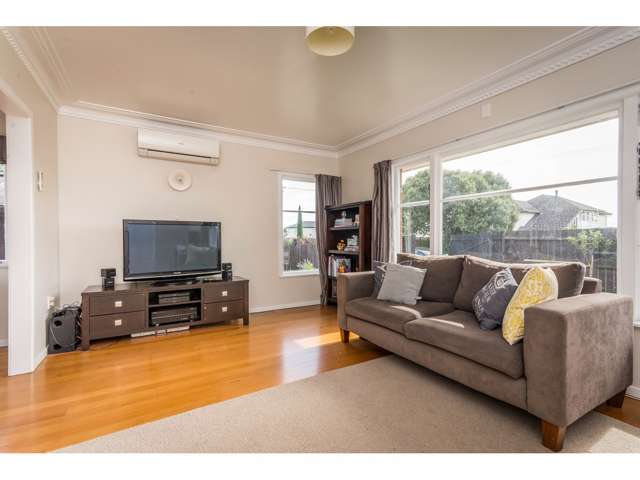 2a Kelkirk Street Kelston_4