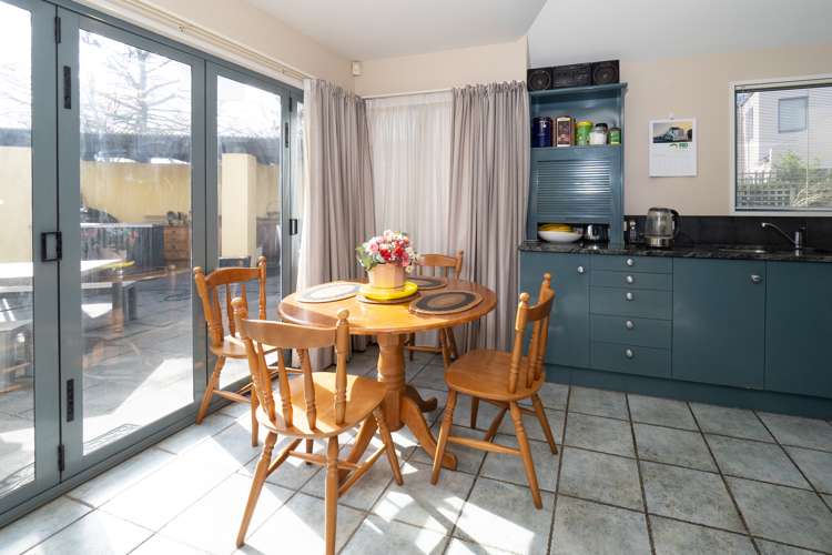 80 Pages Road Allenton_4