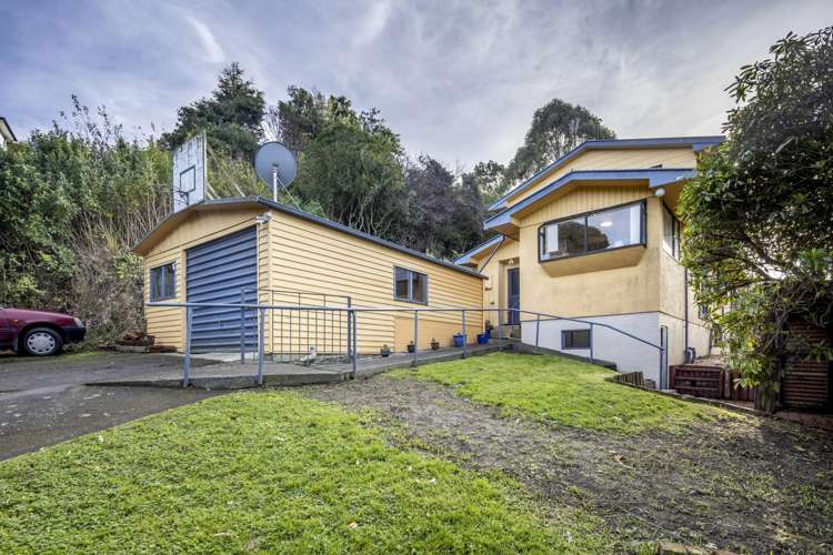 114 Dunrobin Street_0