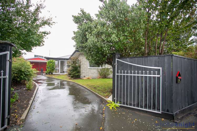 92 Greenhaven Drive Burwood_14
