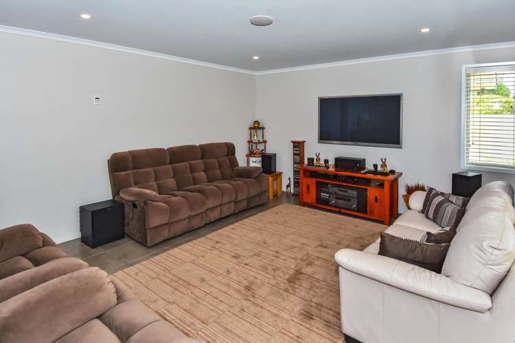 31 Captain Mitchell Drive Opaheke_6