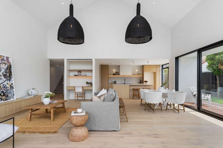 36 Colenso Street Sumner_7