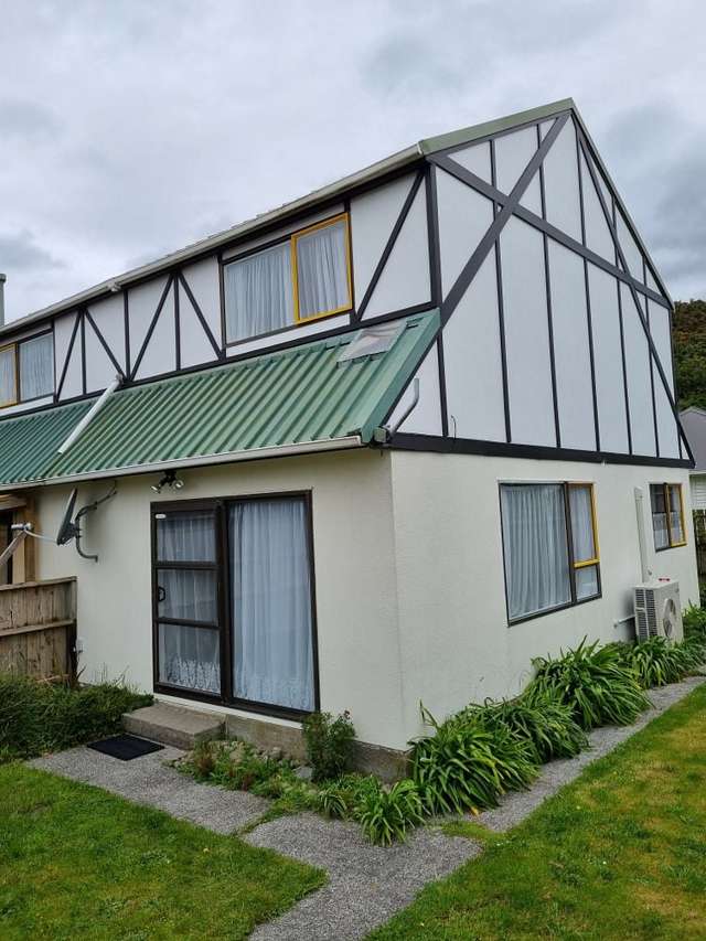 Fully furnished unit - ready to move in